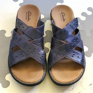 Clarks navy blue size 7